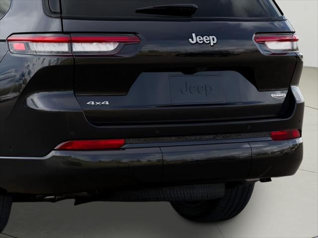 2026 Jeep Grand Cherokee Base