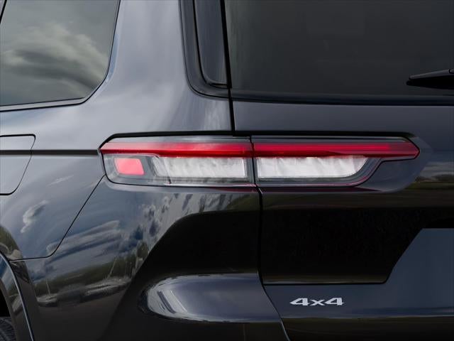 2026 Jeep Grand Cherokee Base