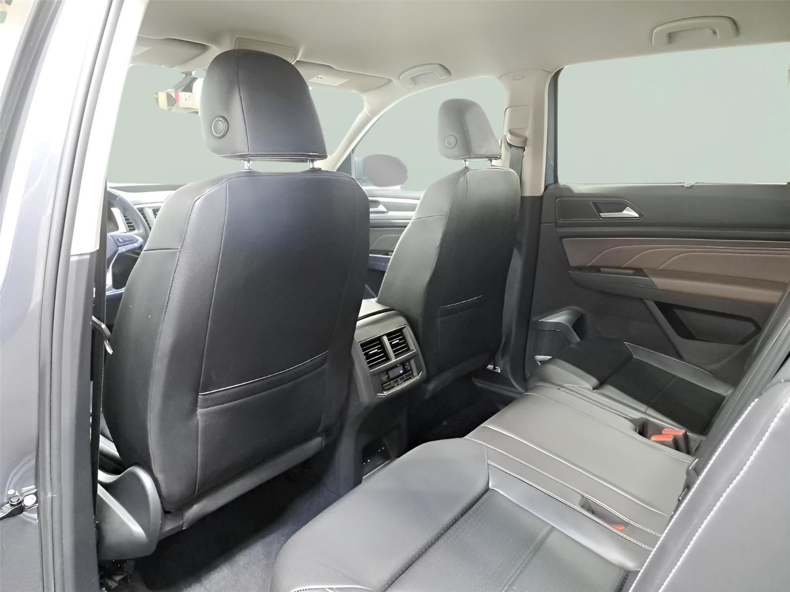 2021 Volkswagen Atlas 3.6L V6 SE w/Technology R-Line